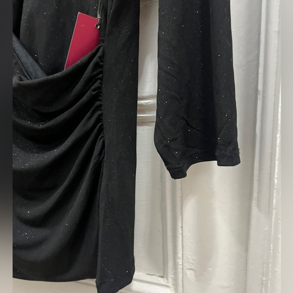 NWT Vince Camuto Sparkly Faux-Wrap Top - Picture 4 of 5